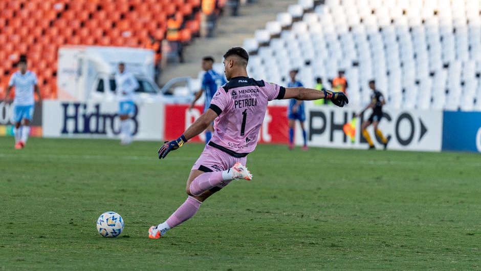 Kèo thơm 10/07: Sport Recife thống trị sân nhà trước Botafogo SP