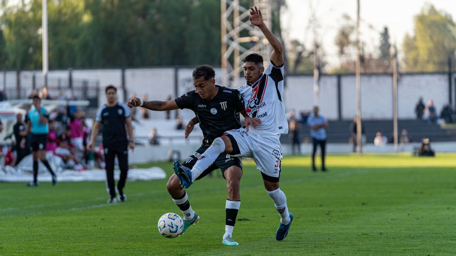 Soi kèo tài xỉu, phạt góc trận Colo Colo vs Recoleta, 06:30 ngày 07/07
