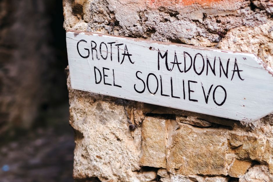Grotta football