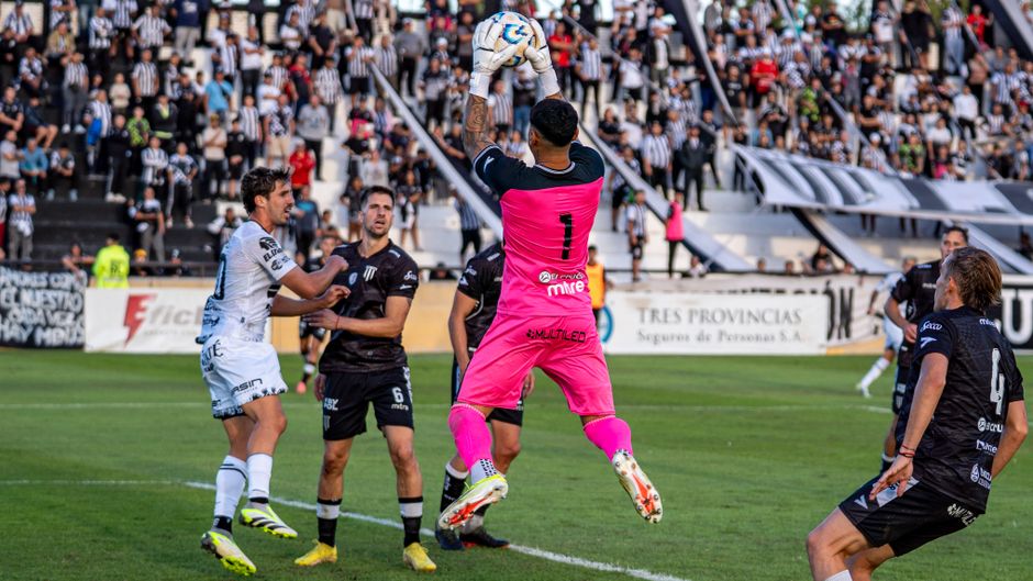 Soi kèo tài xỉu, phạt góc trận San Luis vs Everton de Vina, 03:00 ngày 05/07